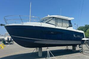 PISCES 29ft Jeanneau Yacht For Sale