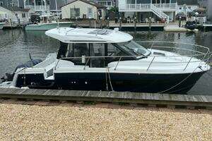 2021 Jeanneau NC 895 thumbnail 2