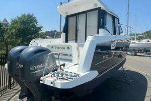 2021 Jeanneau NC 895 thumbnail 5