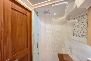 Photo 5603581 for 2025 Regal 50 SAV  