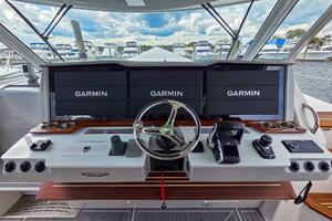 Photo 5603567 for 2025 Regal 50 SAV  