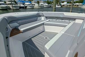 Photo 5603551 for 2025 Regal 50 SAV  