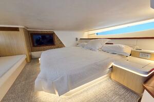 Photo 5603583 for 2025 Regal 50 SAV  