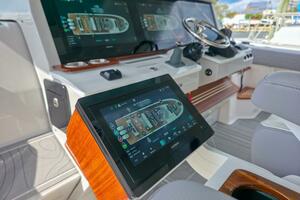 Photo 5603588 for 2025 Regal 50 SAV  