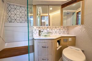 Photo 5603579 for 2025 Regal 50 SAV  