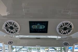 Photo 5603589 for 2025 Regal 50 SAV  