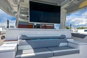 Photo 5603549 for 2025 Regal 50 SAV  