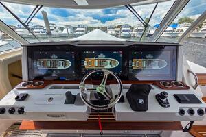 Photo 5603575 for 2025 Regal 50 SAV  