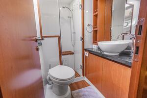 Yacht for sale 44FT (13.41M) AQUILA