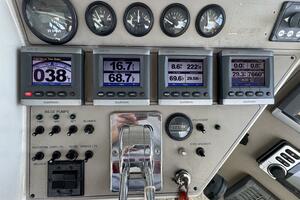 44ft Carver Yacht For Sale