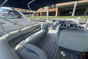 2021 Leisure Kraft Prestige 2635 LX Tri-Toon thumbnail 8