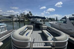 26ft Leisurecraft Yacht For Sale