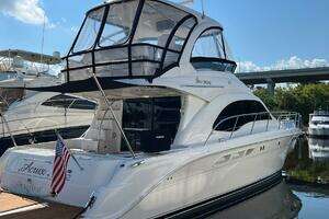 ACRUX 2007 Sea Ray 52 Sedan Bridge Yacht For Sale in Palm Coast FL