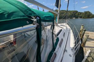 Sea Mistress IV 37ft Beneteau Yacht For Sale