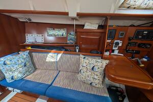 Sea Mistress IV 37ft Beneteau Yacht For Sale
