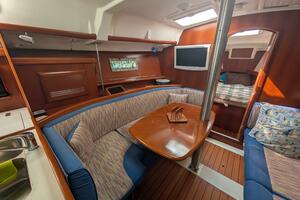 Sea Mistress IV 37ft Beneteau Yacht For Sale