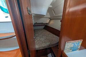 Sea Mistress IV 37ft Beneteau Yacht For Sale