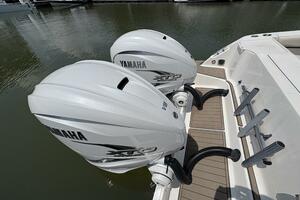 2009 Wellcraft 340 Coastal 