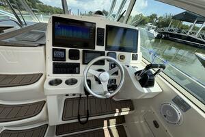 2009 Wellcraft 340 Coastal 