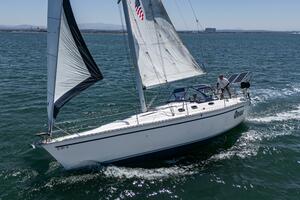 Orion 37ft Hunter Yacht For Sale