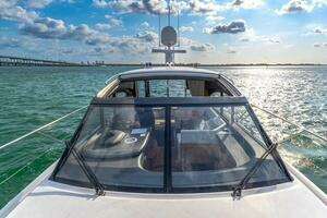 2017 Princess V48 thumbnail 15