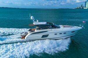 2017 Princess V48 thumbnail 4