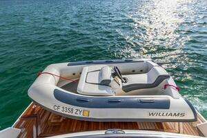 2017 Princess V48 thumbnail 35