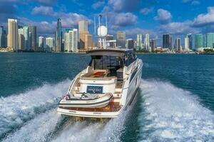 2017 Princess V48 thumbnail 3