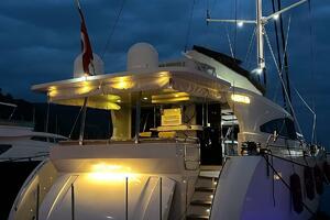 23 M MOTORSAILOR Worth Avenue Yachts