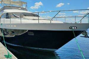 2001 Viking Princess 72 thumbnail 3