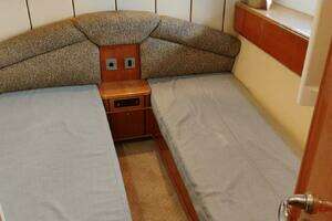 2001 Viking Princess 72 thumbnail 26