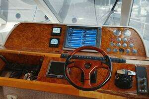 2001 Viking Princess 72 thumbnail 21