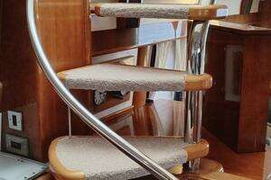 2001 Viking Princess 72 thumbnail 16