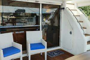 2001 Viking Princess 72 thumbnail 6