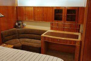 2001 Viking Princess 72 thumbnail 28