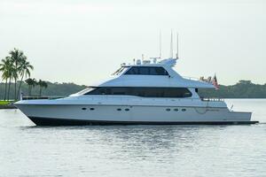 LOST TEXAN 80ft Lazzara Yachts Yacht For Sale
