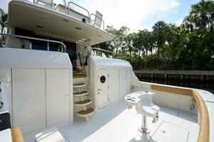 LOST TEXAN 80ft Lazzara Yachts Yacht For Sale