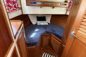 42ft Grand Banks Yacht For Sale