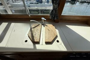 42ft Grand Banks Yacht For Sale