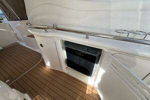 2002 Sea Ray 360 Sundancer thumbnail 9