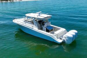 Triple 2024 Yamaha 425 s 35ft Hydra Sports Yacht For Sale