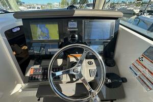 Wave Paver 35ft Pursuit Yacht For Sale