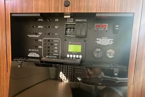 Wave Paver 35ft Pursuit Yacht For Sale