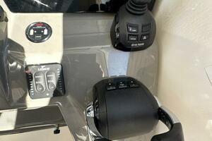 Wave Paver 35ft Pursuit Yacht For Sale