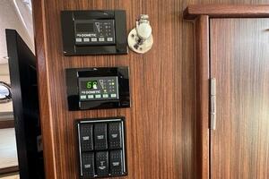 Wave Paver 35ft Pursuit Yacht For Sale