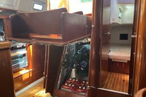 Autumn 42ft Beneteau Yacht For Sale