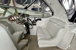 29ft Rinker Yacht For Sale