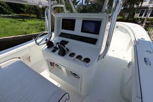 32ft Yellowfin Yacht For Sale