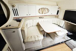 ZOTT S YOTT 29ft Sea Ray Yacht For Sale