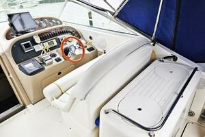 ZOTT S YOTT 29ft Sea Ray Yacht For Sale
